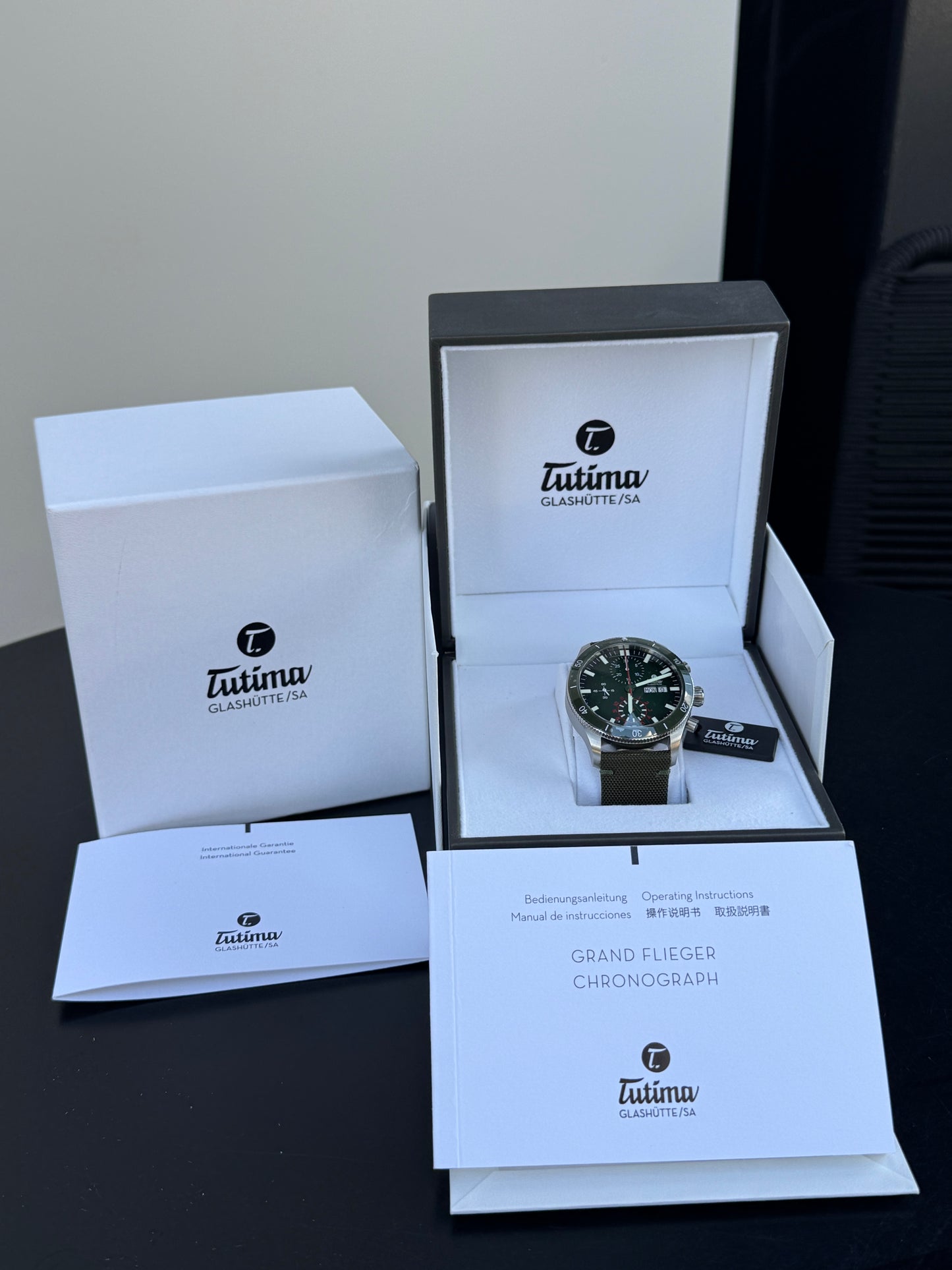 UNWORN Tutima Grand Flieger Airport Chronograph 42mm 6407-03 Green 2022 [$4,300 RETAIL]