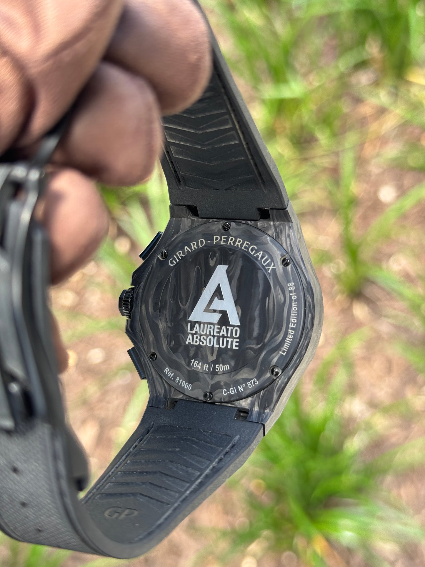 Girard Perregaux Laureato Absolute Wired 44mm 81060-36-694-FH6A Black and Blue Carbon 2022 [$20,900 RETAIL]