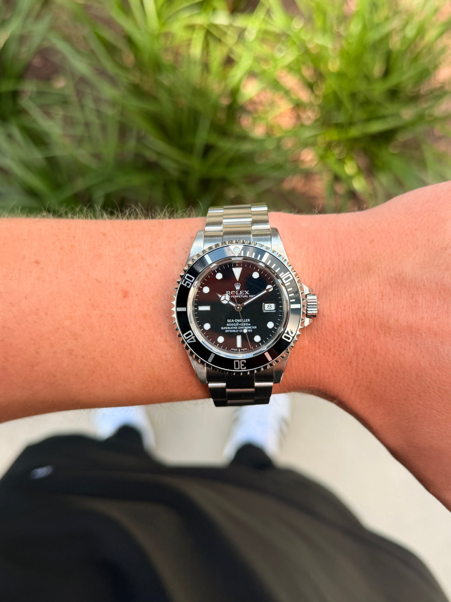 Rolex Seadweller 4000 40mm 16600 Black Aluminum Bezel