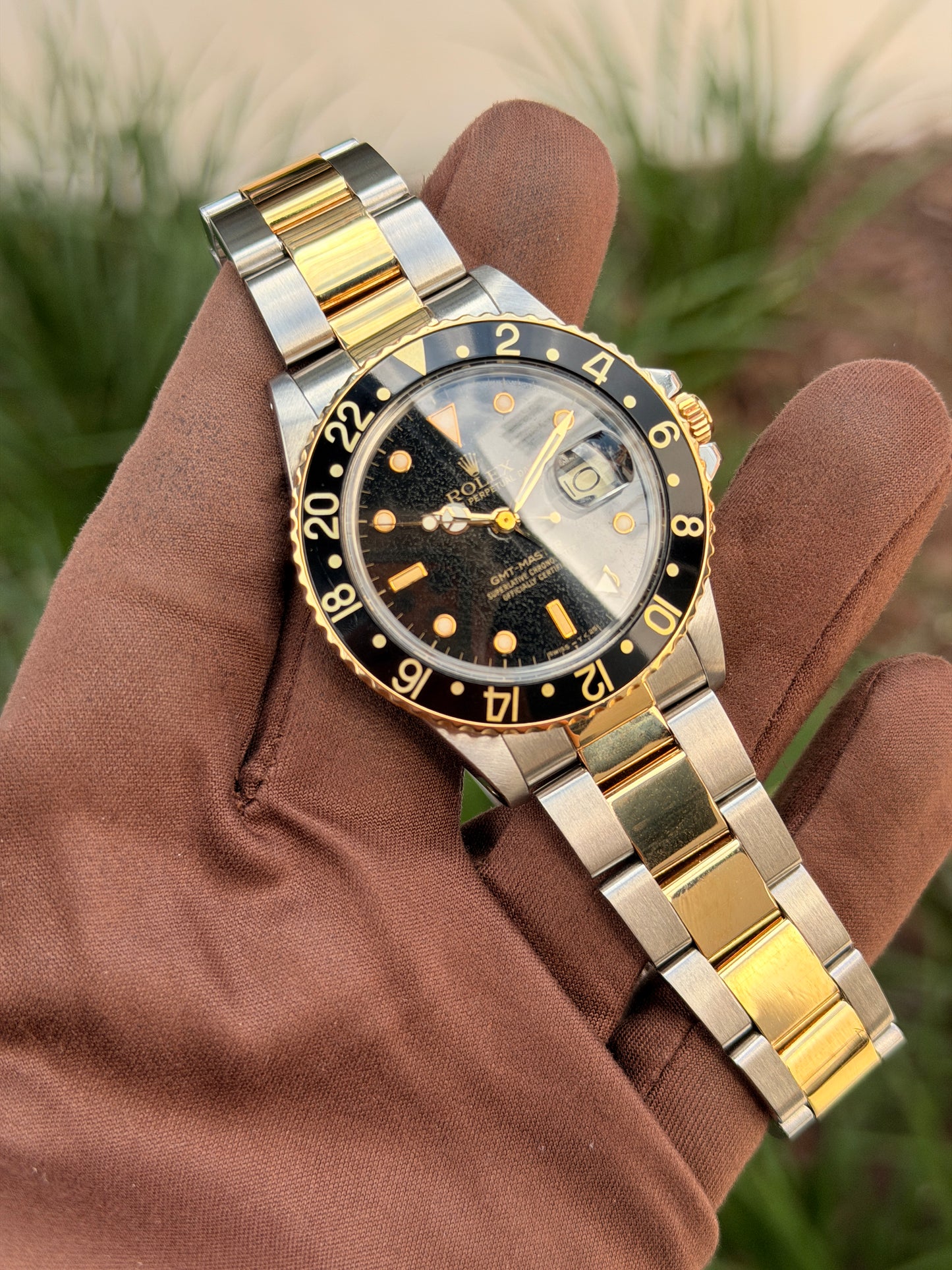 Rolex GMT Master 1675-3 Two Tone Oyster with Patina on Dial R-Serial