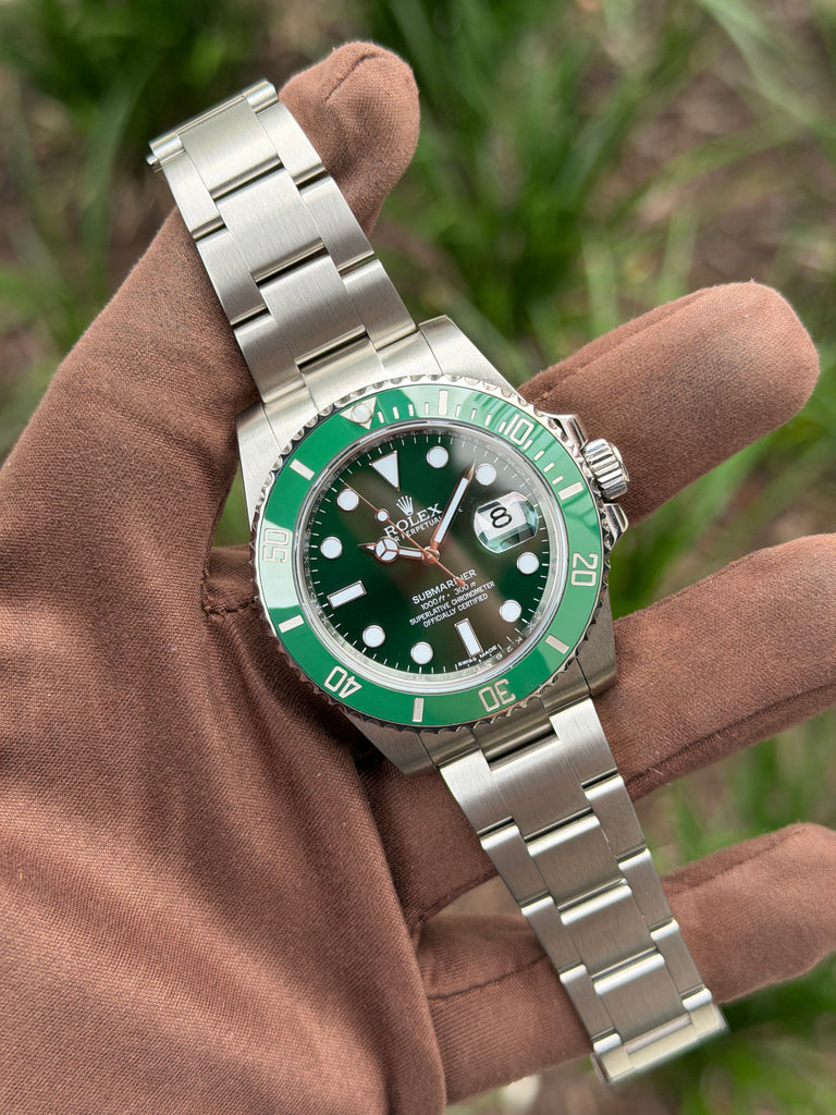 Rolex Submariner 40mm 116610LV Green Ceramic Hulk 2016