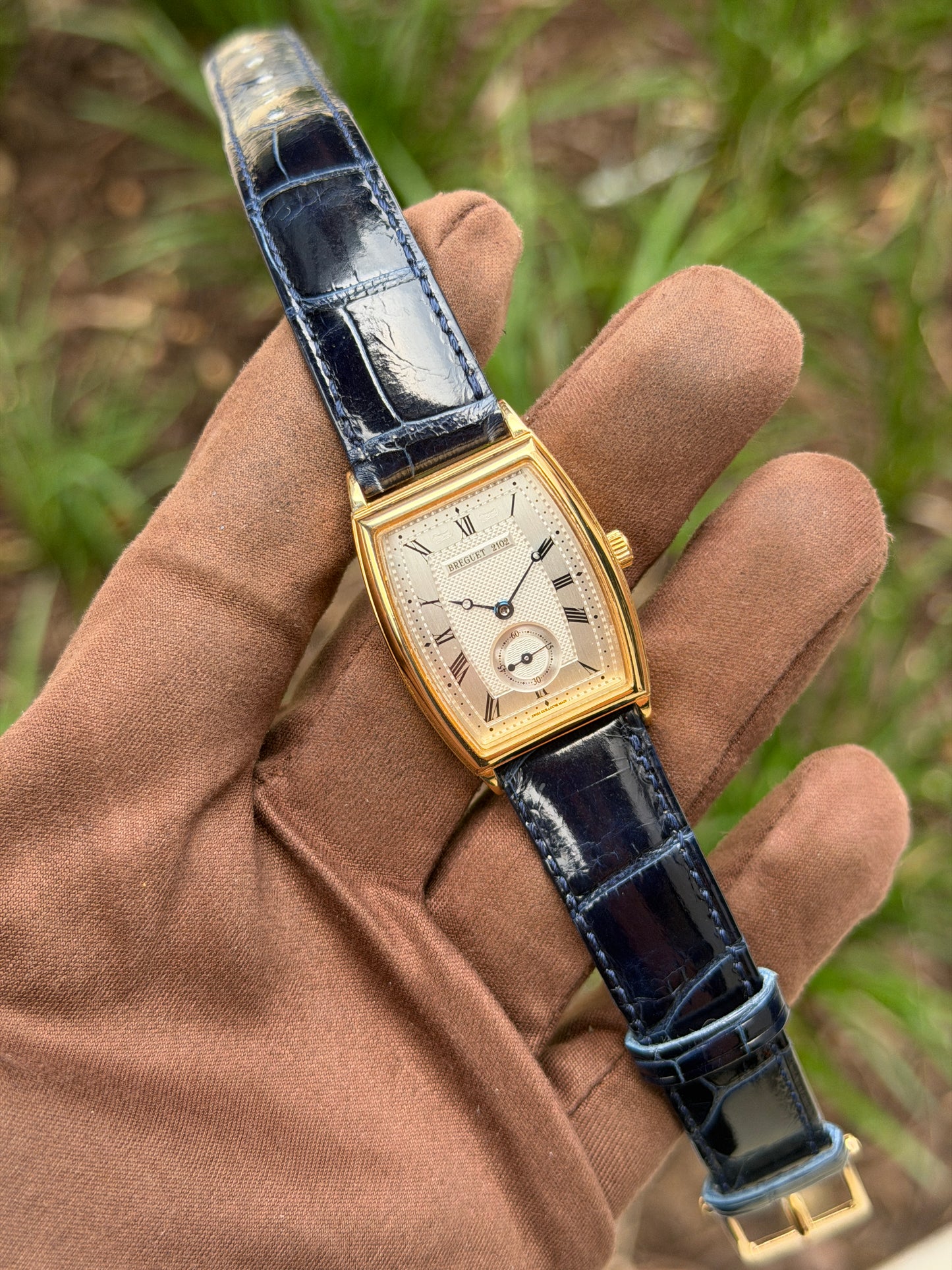 Breguet Heritage Guilloche 8670 25mm White Dial Gold Case