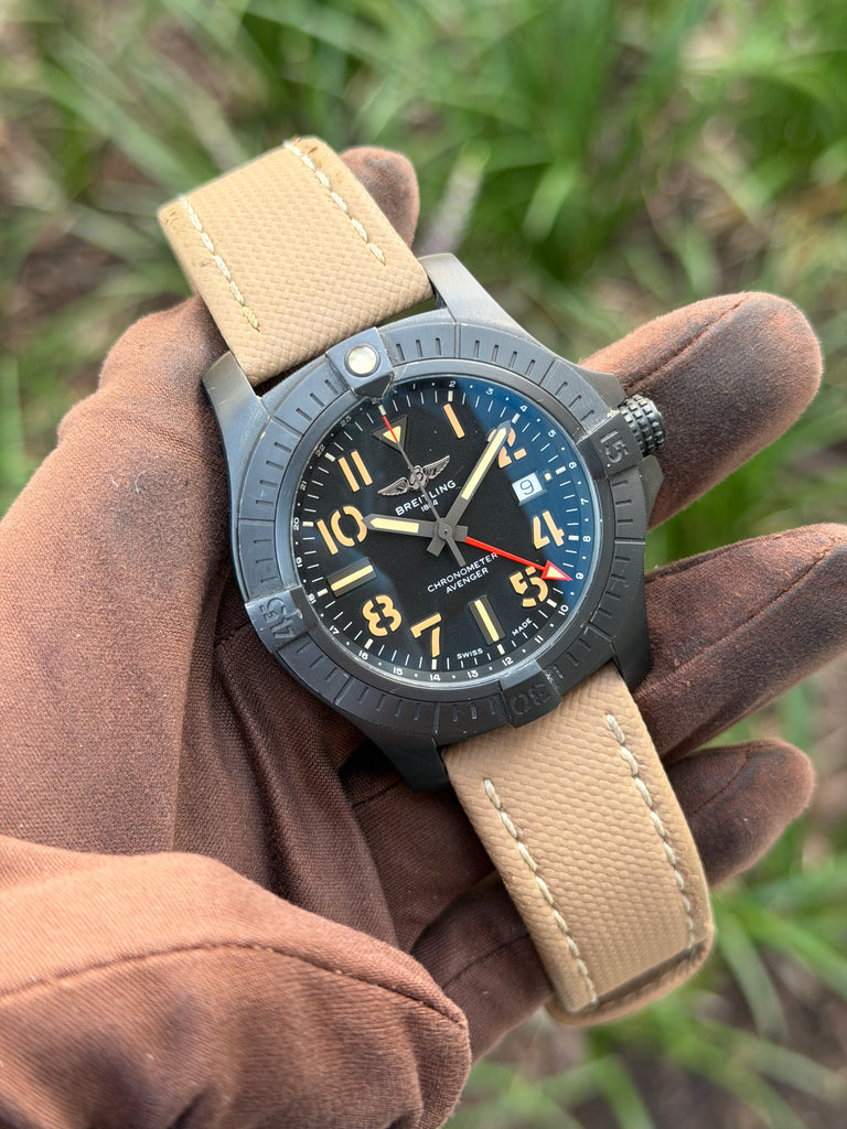 Breitling Avenger Automatic GMT Night Mission 45mm V32395101B1X1 Titanium