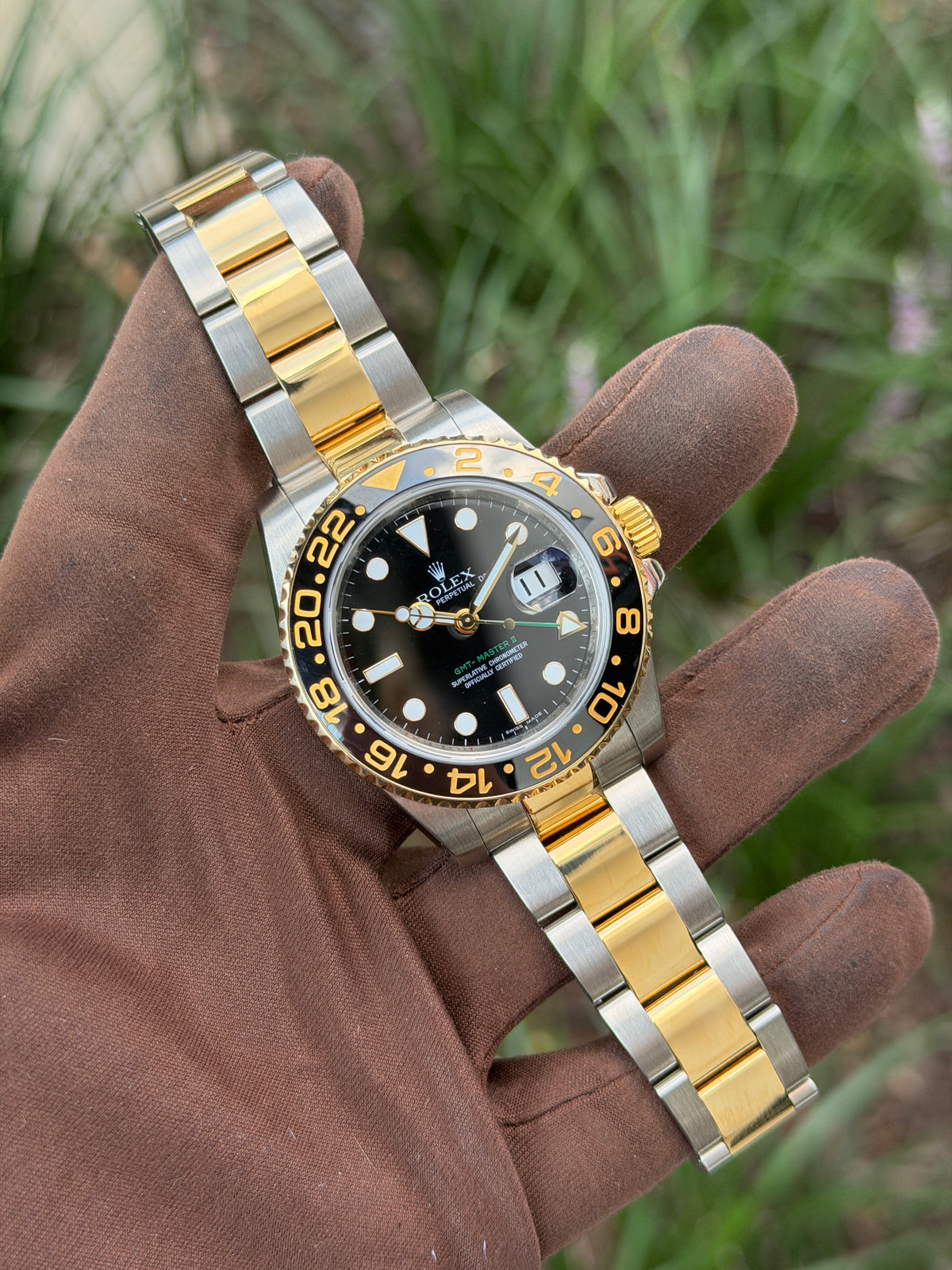 Rolex GMT Master II 40mm 116713LN Black Two Tone Yellow Gold Green Arrow