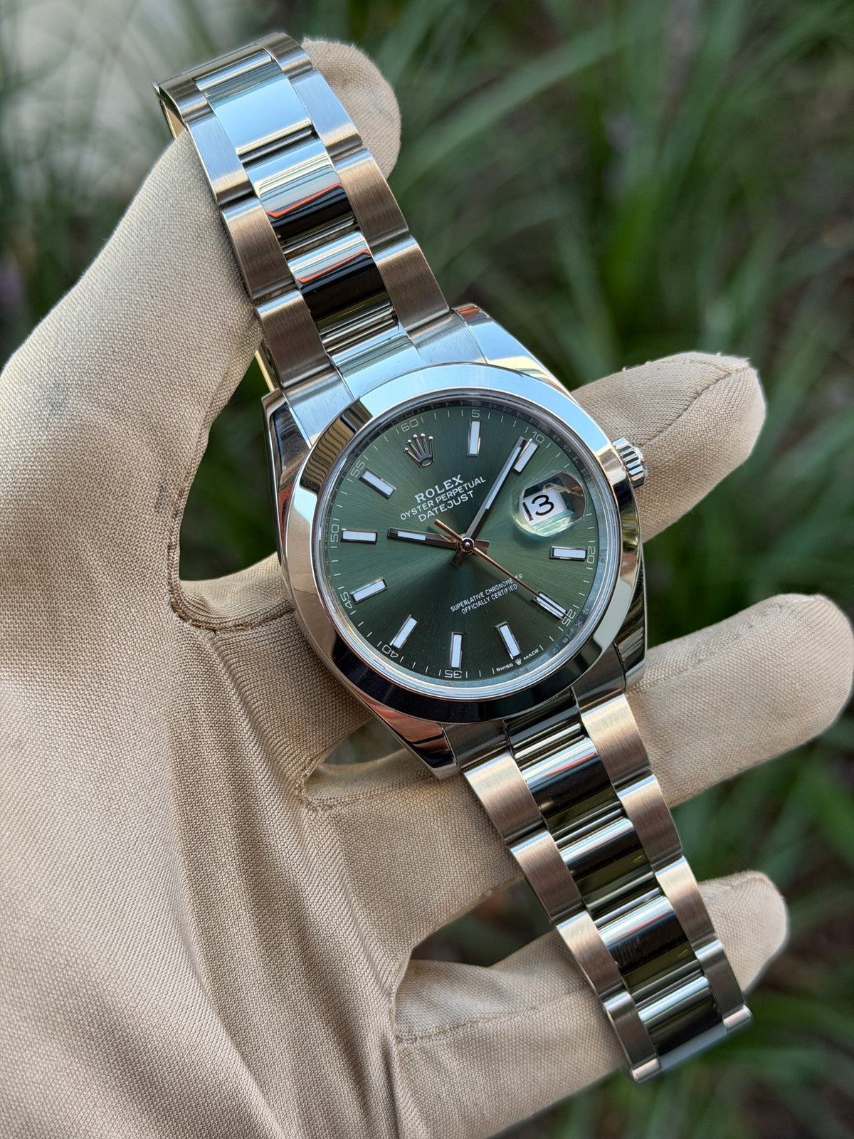 Rolex Datejust 41mm 126300 Mint Green Smooth Oyster 2024
