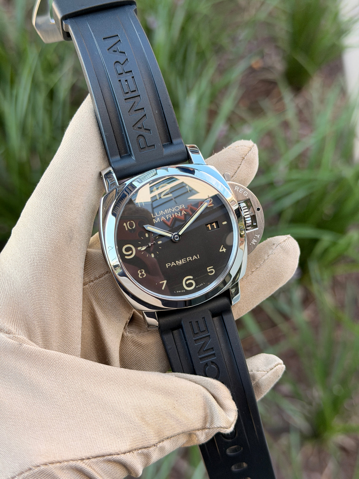 Panerai Luminor Marina 44mm Pam00359 Black Dial 2011