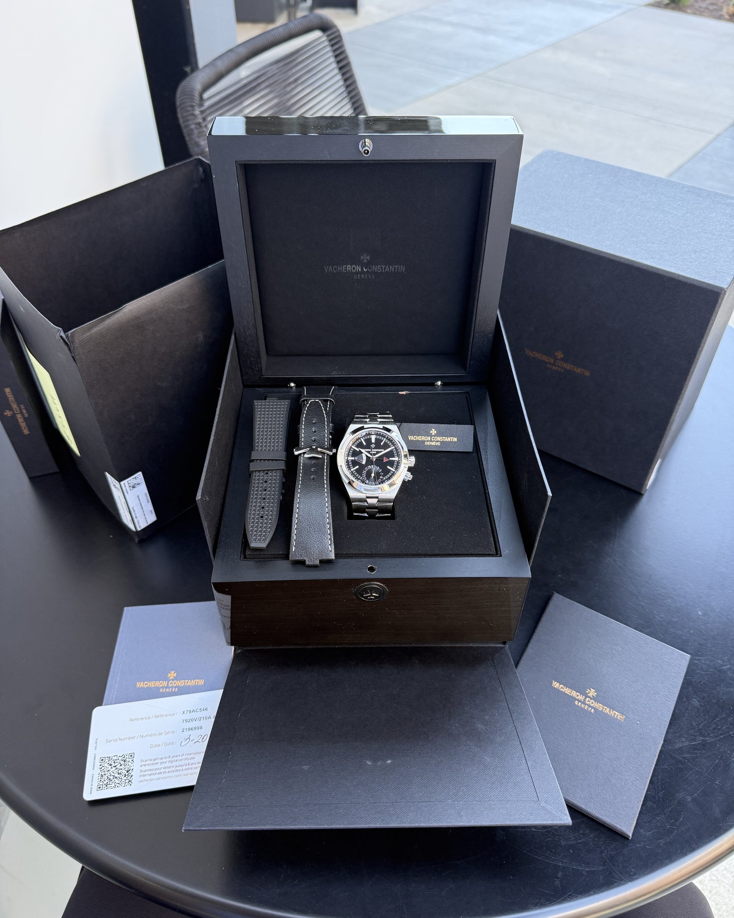 Vacheron Constantin Overseas 41mm 7920V/210A-B546 Dual Time Black Dial 2024