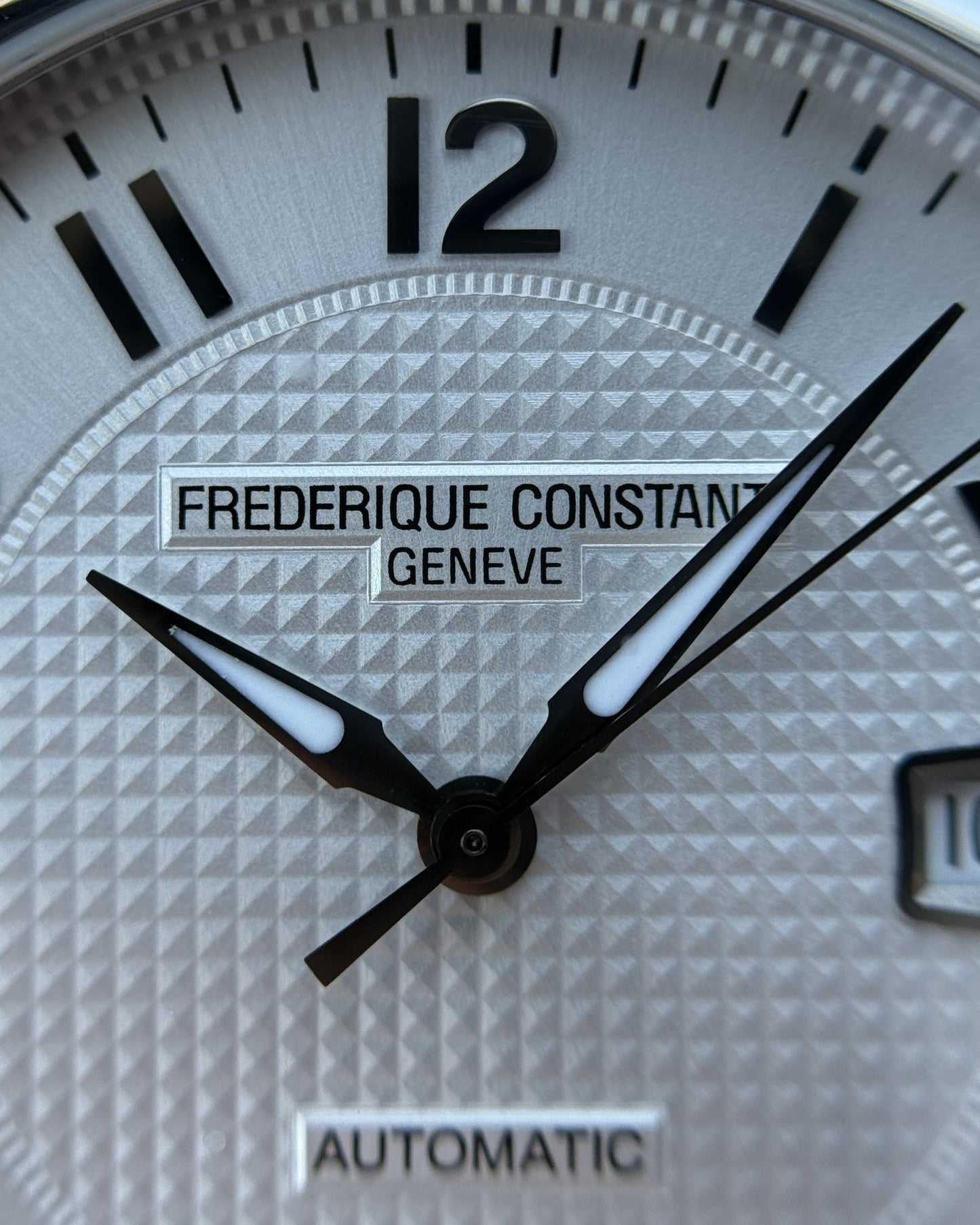 Frederique Constant Runabout 43mm FC-303XR6B4/6 White Dial