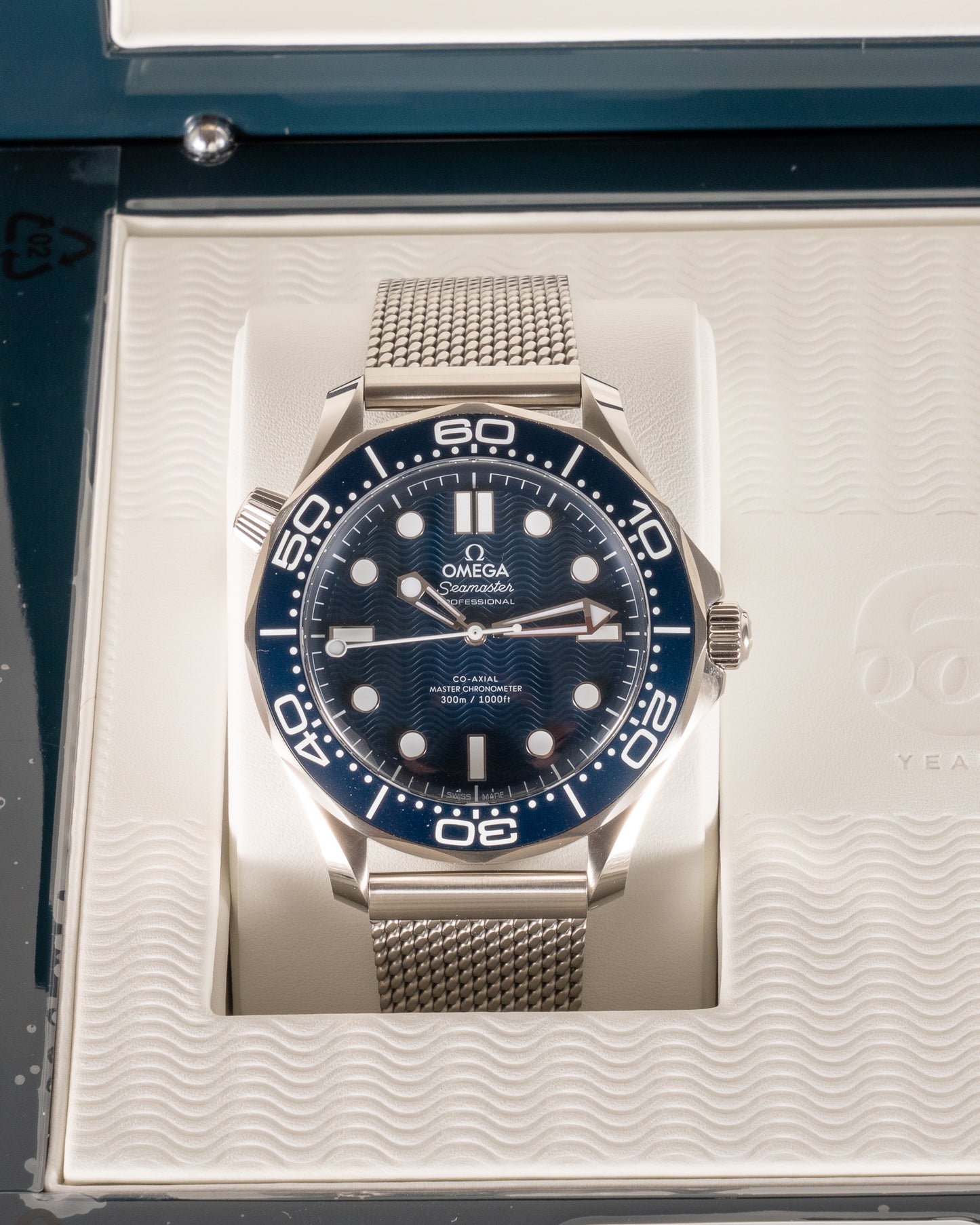 UNWORN Omega Seamaster Diver 300 M 210.30.42.20.03.002 Co Axial Master Chronometer James Bond Edition Blue 2024 42mm