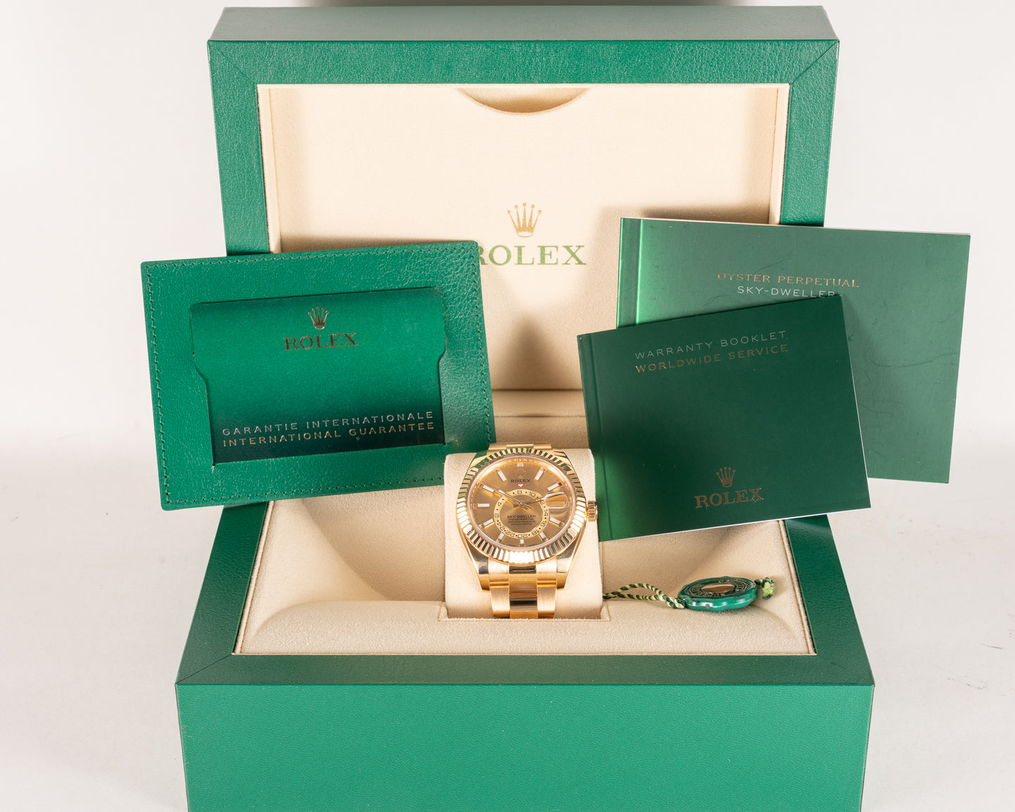 Rolex SkyDweller 326938 Yellow Gold Champagne Dial 2021 42mm
