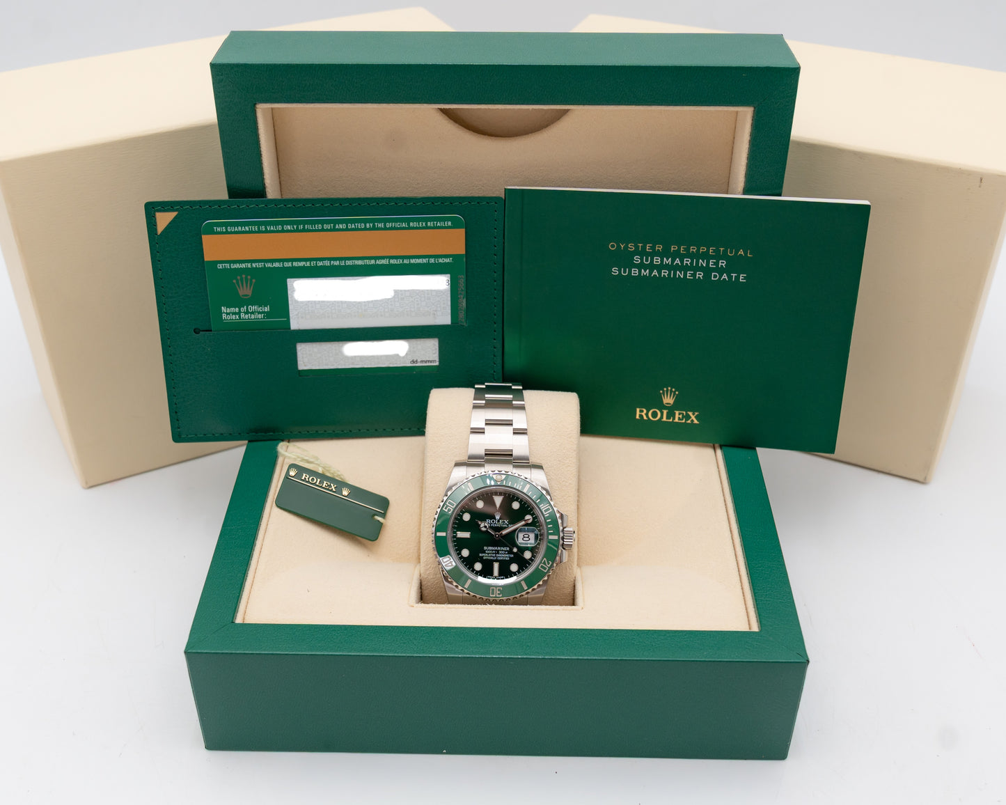 Rolex Submariner Date 40mm 116610LV Hulk 2016