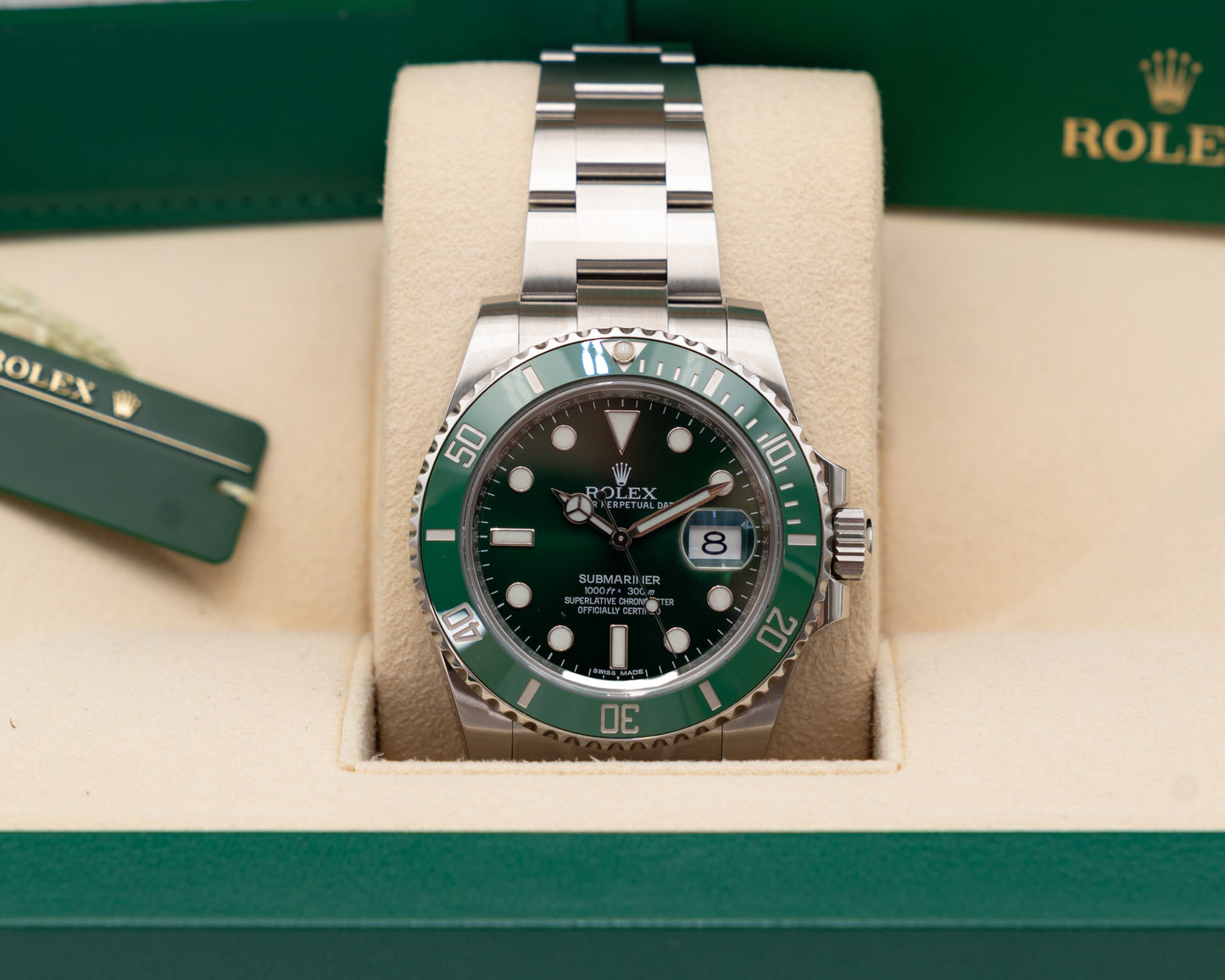 Rolex Submariner Date 40mm 116610LV Hulk 2016