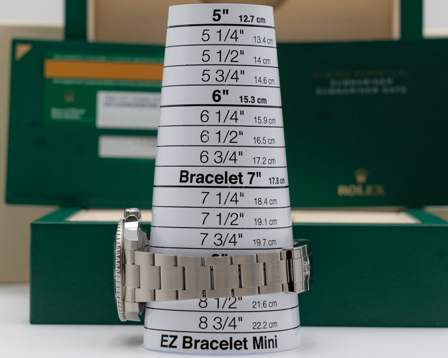 Rolex Submariner Date 40mm 116610LV Hulk 2016