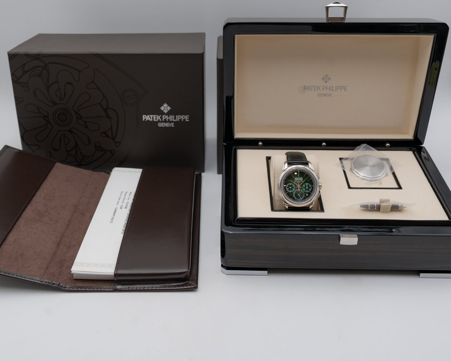 LIKE NEW / UNPOLISHED - Patek Philippe Grand Complications 41mm 5270P Platnium Case Green Dial 2022