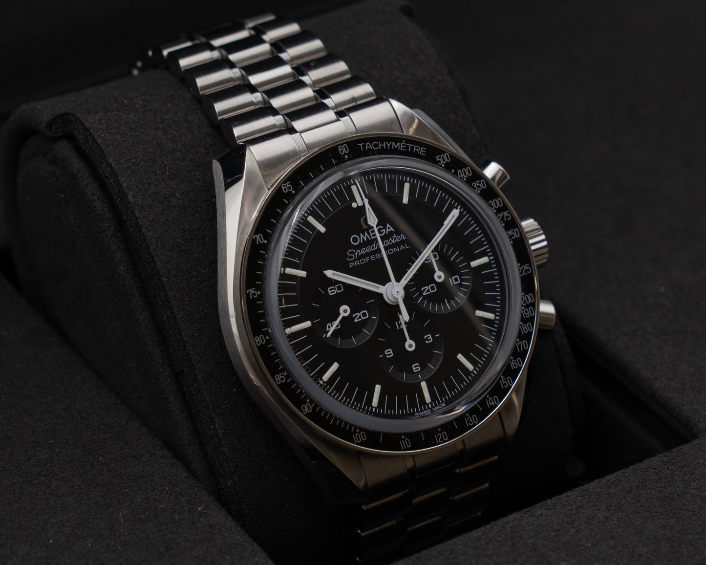 Omega Speedmaster Professional 42mm 310.30.42.50.01.002 Moonwatch Sapphire Sandwich 2025