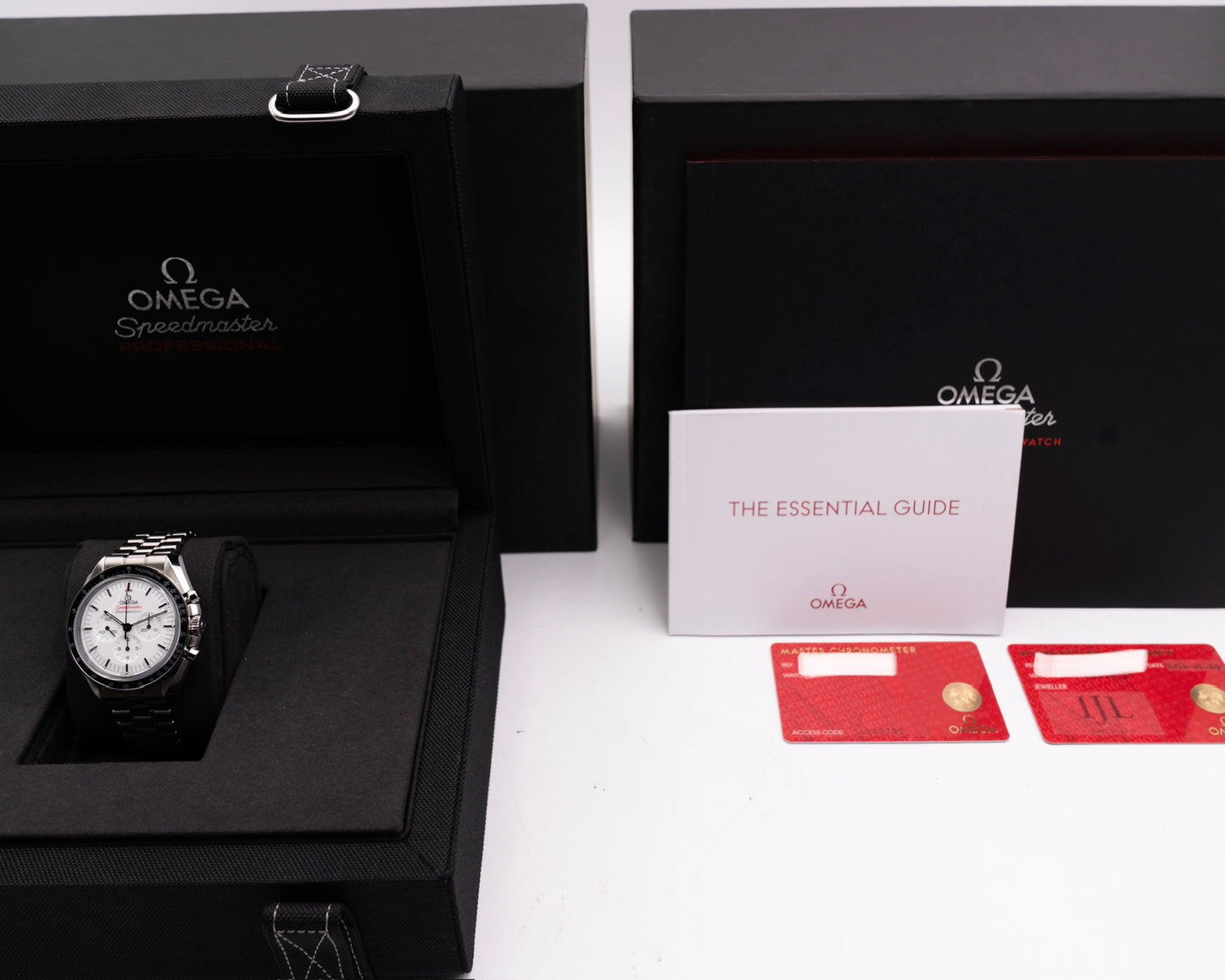 UNWORN STICKERED Omega Speedmaster Moonwatch 42mm 310.30.42.50.04.001 White Dial 2026