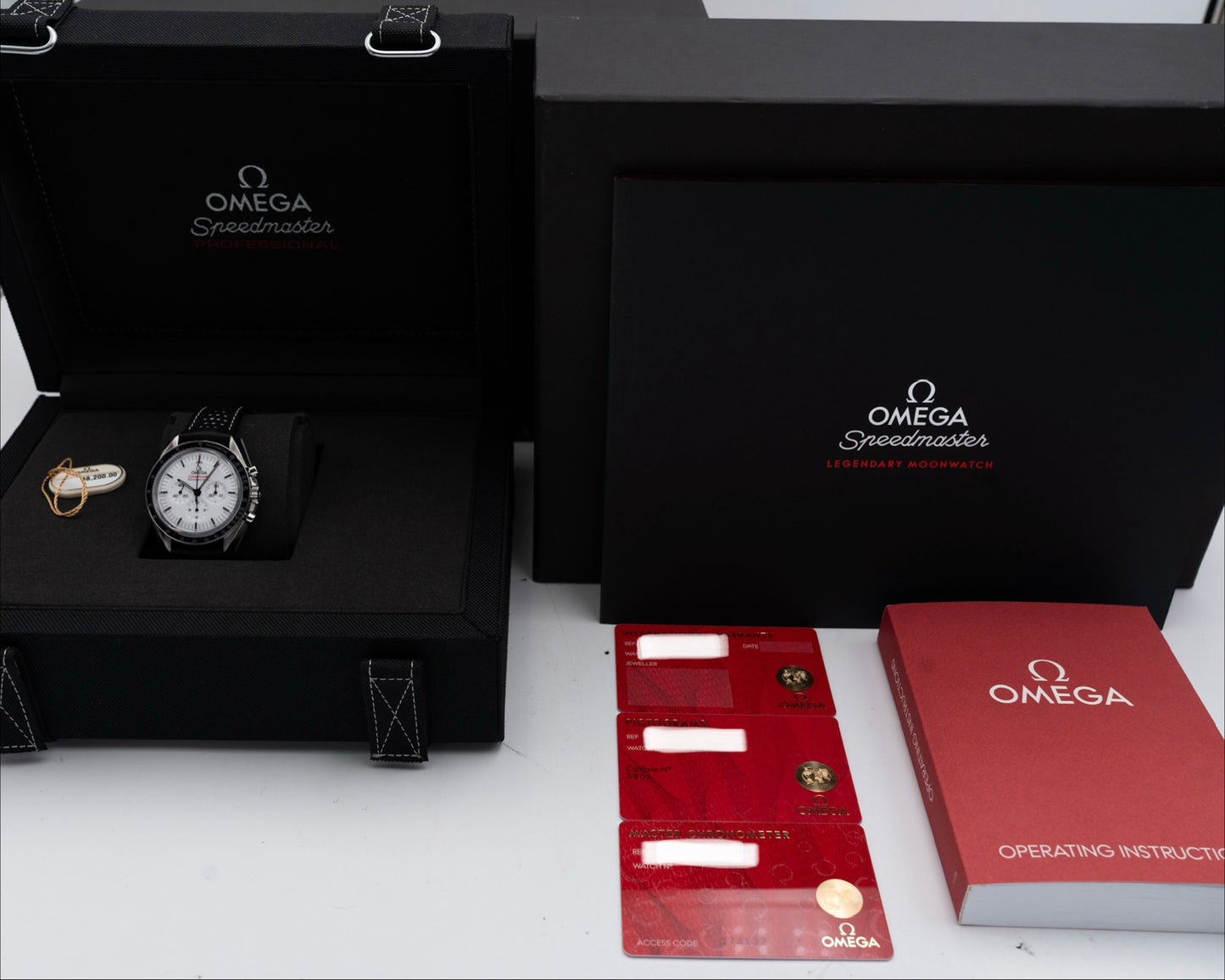 Omega Speedmaster Moonwatch Professional 42mm 310.32.42.50.04.002 White Dial Leather Strap Open Date