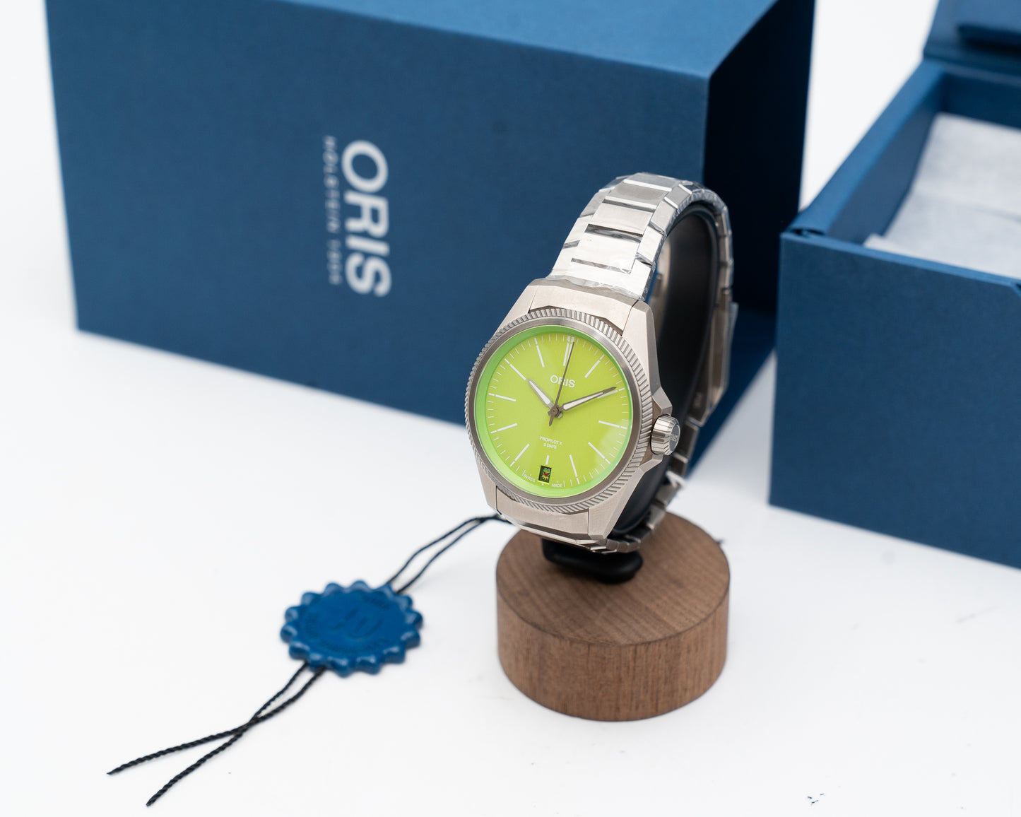 UNWORN Oris Propilot X Kermit Edition 39mm 01 400 7778 7157 Titanium Green