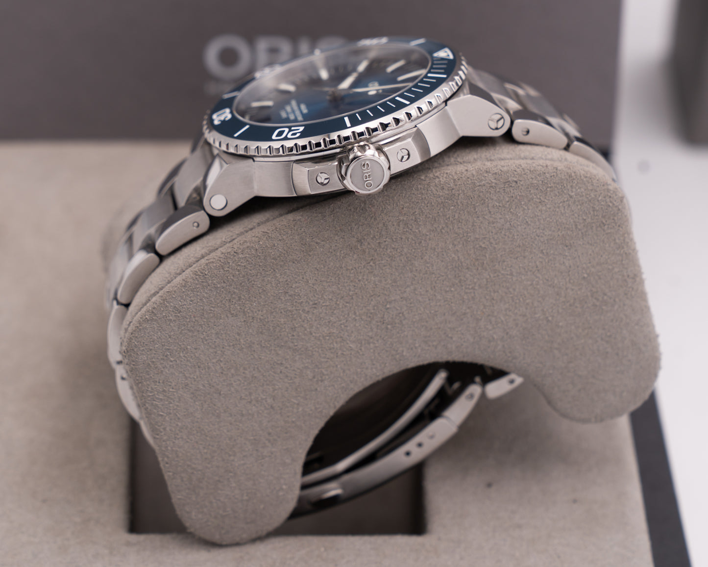 Oris Aquis Date Calibre 400 43.5mm 01 400 7763 4135-07 8 24 09PEB Blue Dial