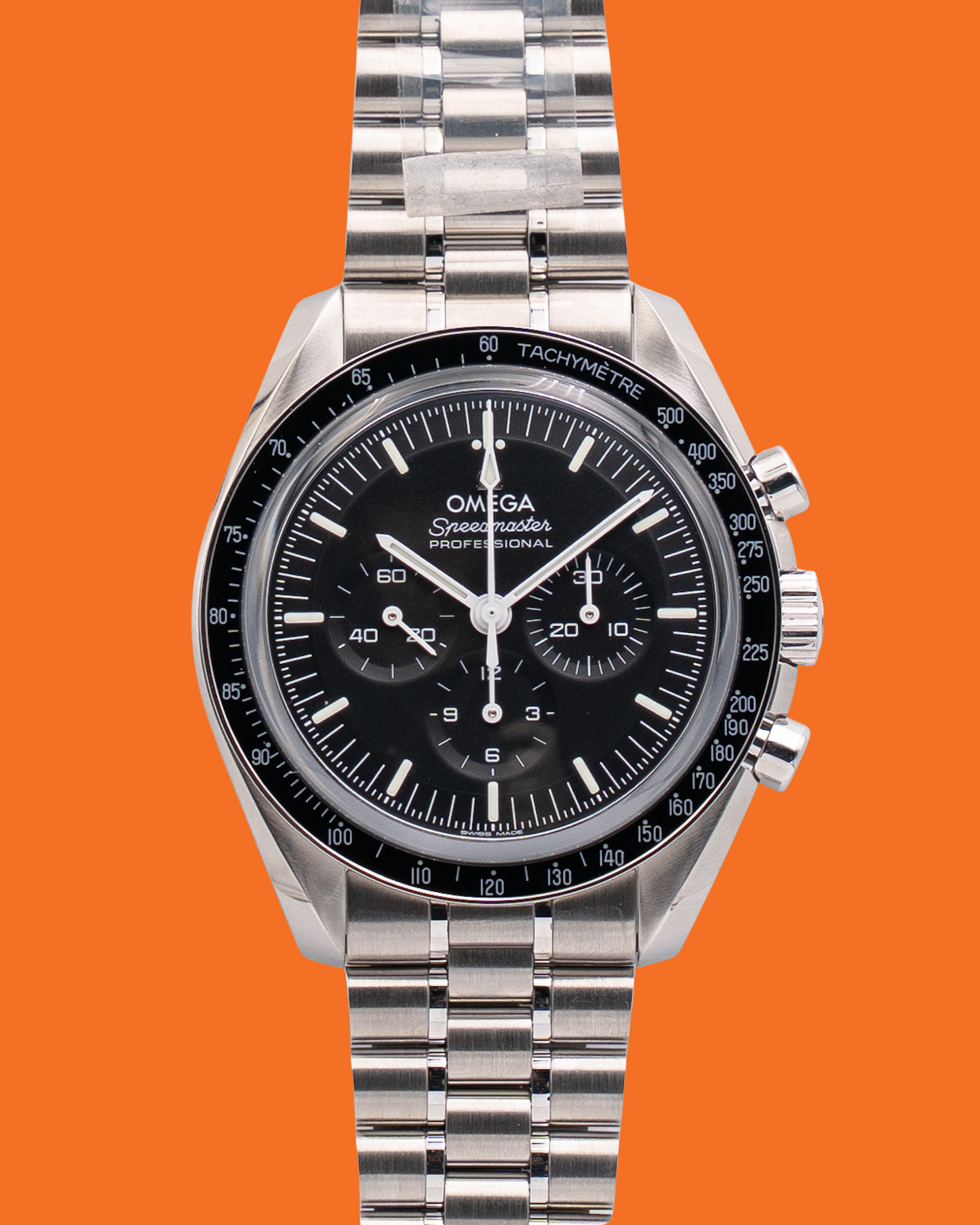 UNWORN STICKERED Omega Speedmaster Moonwatch 42mm 31030425001002 Sapphire Sandwich Black dial 2026