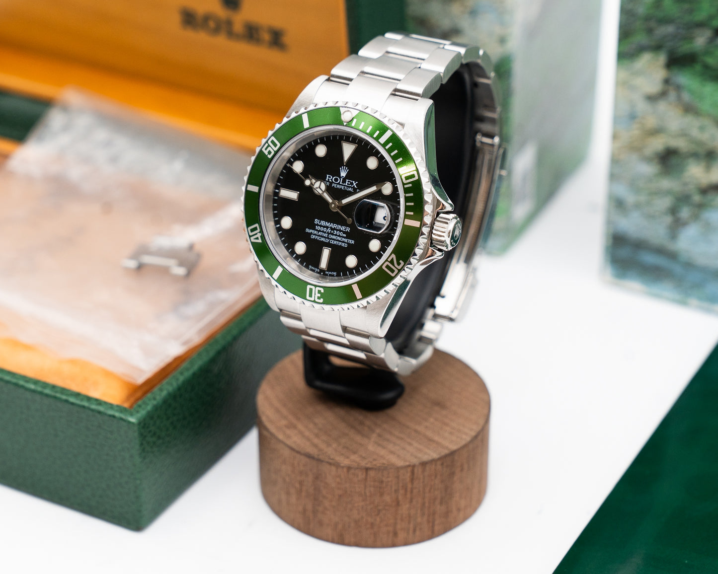 Rolex Submariner 40mm 16610LV Kermit (F serial)