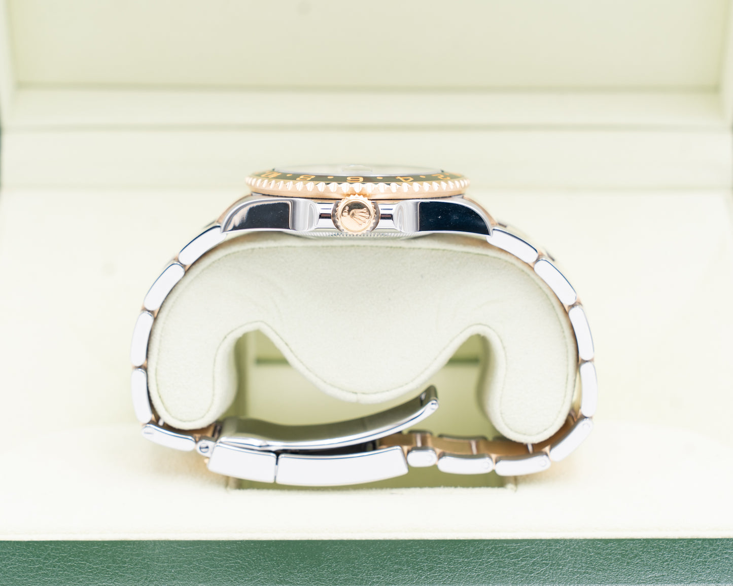 Rolex GMT Master II 40mm 116713 Green Arrow Two Tone 2012
