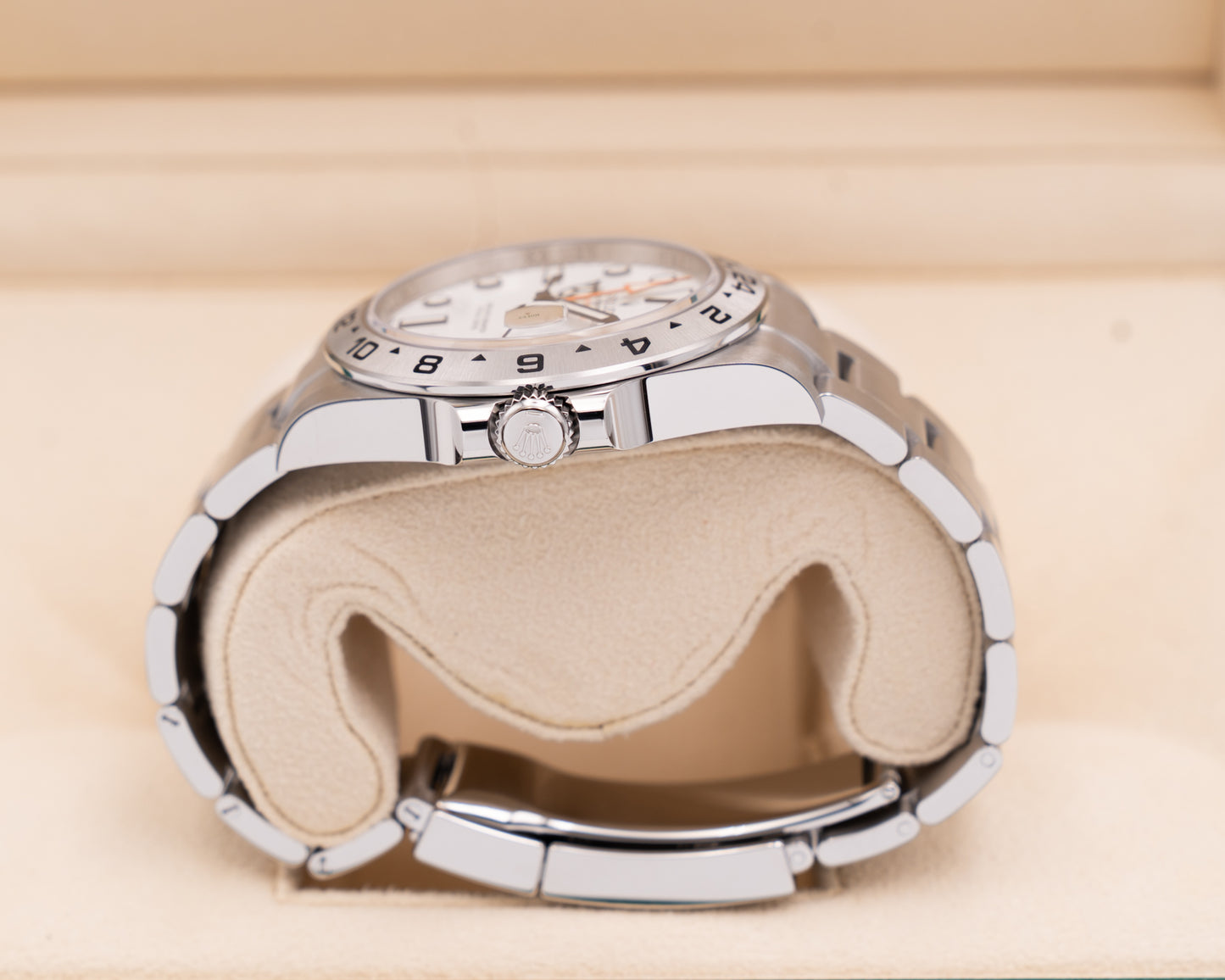Rolex Explorer II 42mm 226570 White Polar 2024