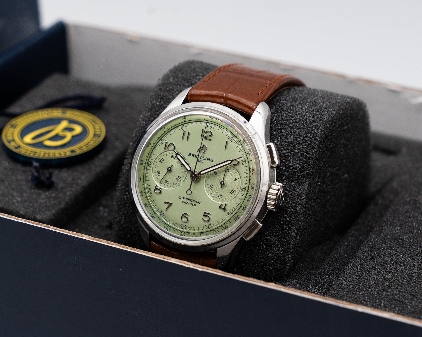 Breitling Premier B09 Chronograph 40mm AB0930D31L1P1 Pistachio Green