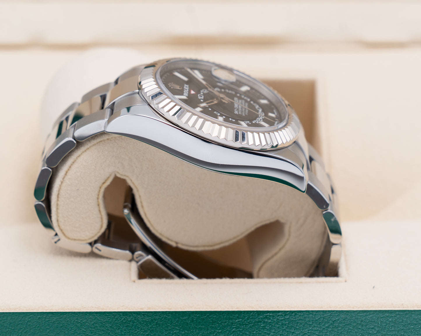 Rolex Skydweller 42mm 326934 Black on Oyster 2021