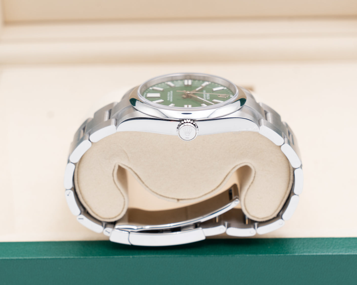 UNWORN Rolex Oyster Perpetual 41mm 134300-0004 Green Dial 2025