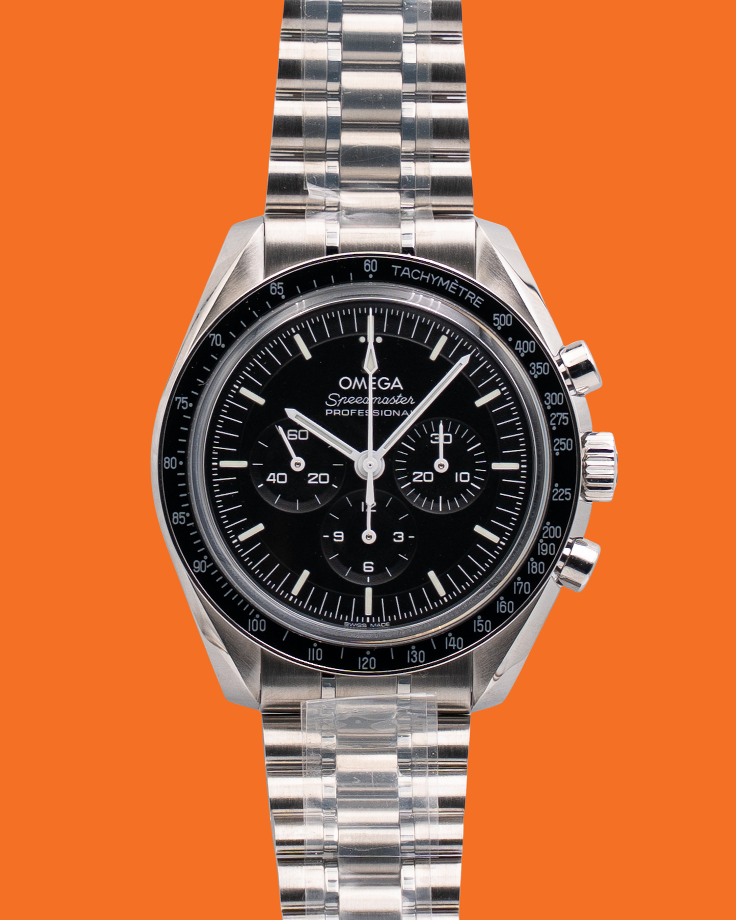 UNWORN STICKERED Omega Speedmaster Moonwatch 42mm 31030425001002 Sapphire Sandwich Black dial 2026