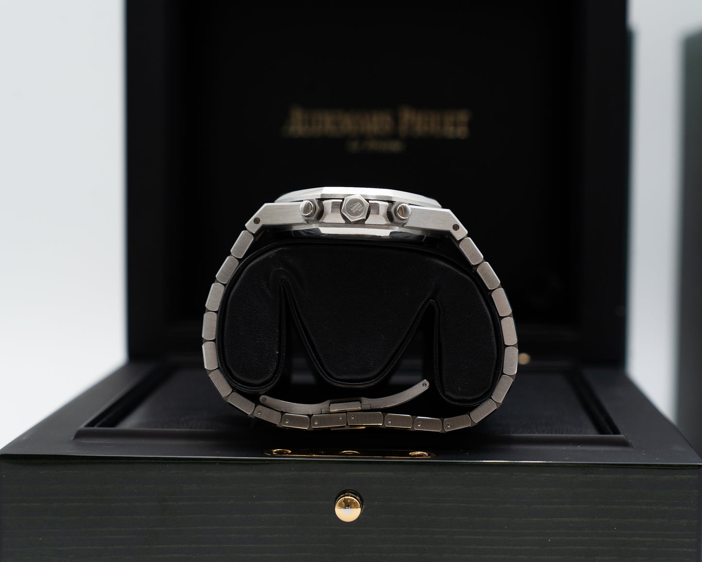Audemars Piguet Royal Oak Chronograph 41mm 26331st Stainless Steel / Silver Panda Chronograph