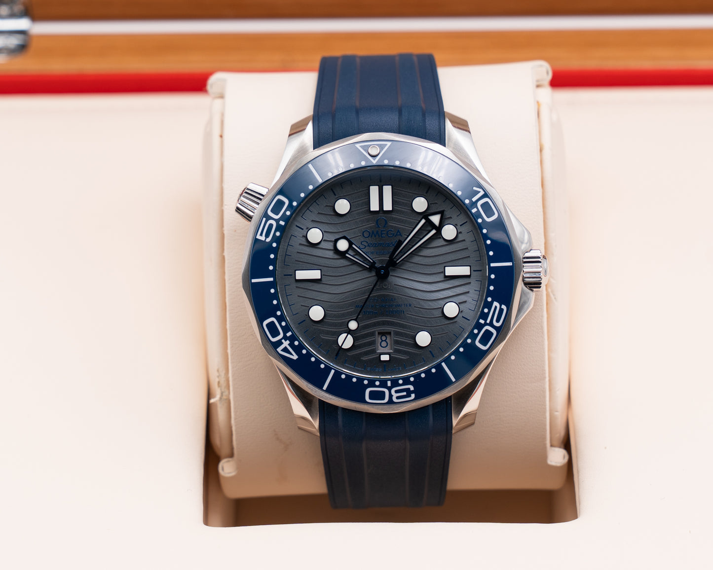 Omega Seamaster Diver 300M 210.32.42.20.06.001 Co-Axial 42 Blue