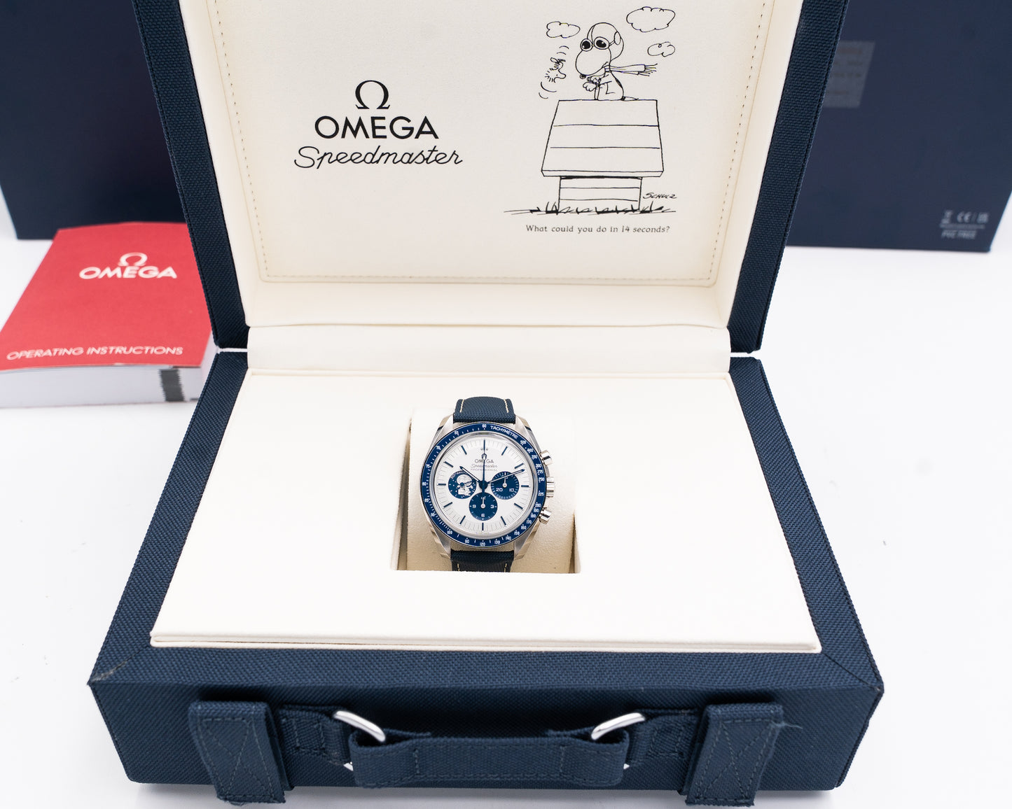 Omega Speedmaster Silver Snoopy Award 42mm 310.32.42.50.02.001 2025