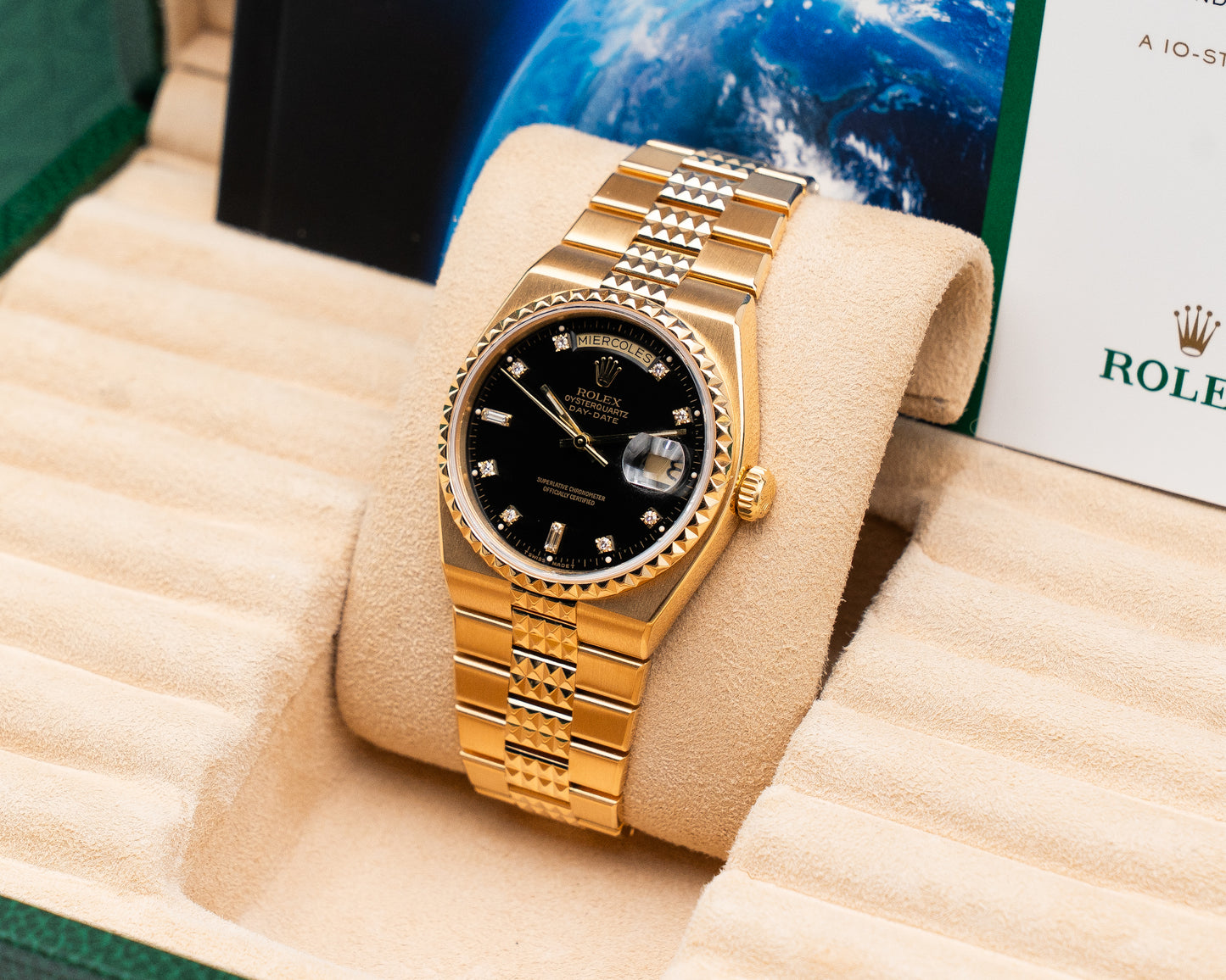 Rolex DayDate Oysterquartz pyramid 36mm 19028 Yellow Gold Black Diamond Dial Bracelet