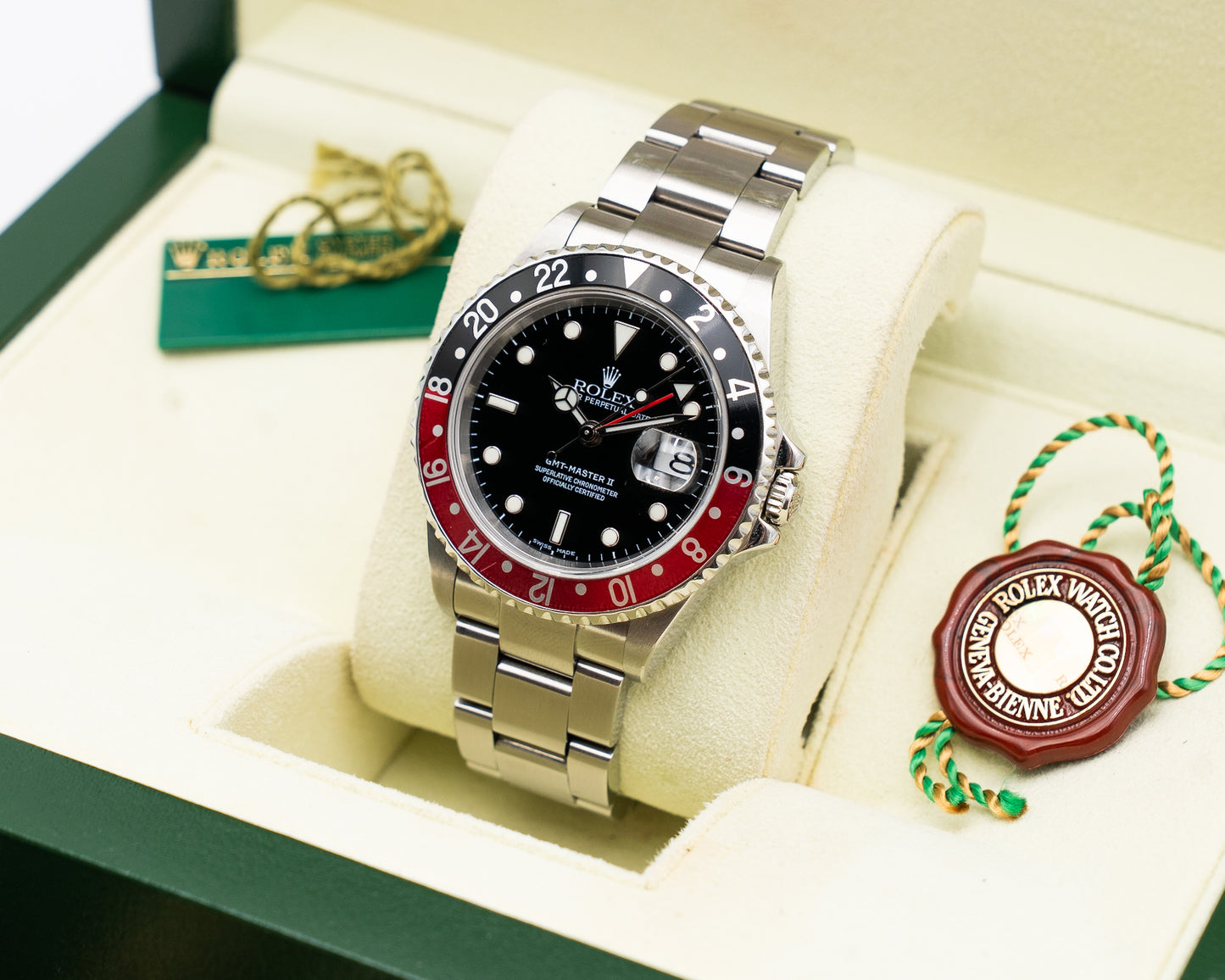 Rolex GMT-Master II 40mm 16710 Coke No Holes with lucky crown 2004 with RSC Card