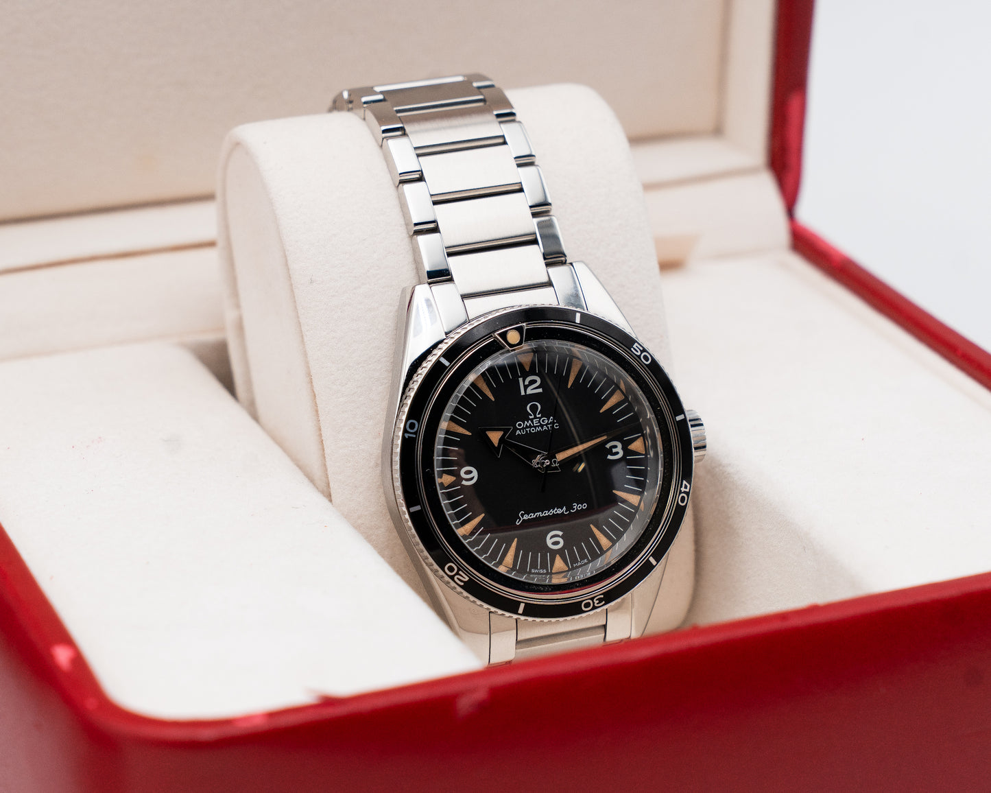 Omega Seamaster Diver 300M Automatic 41mm 2455.50.00 Black Dial Yellow Gold and Stainless Steel