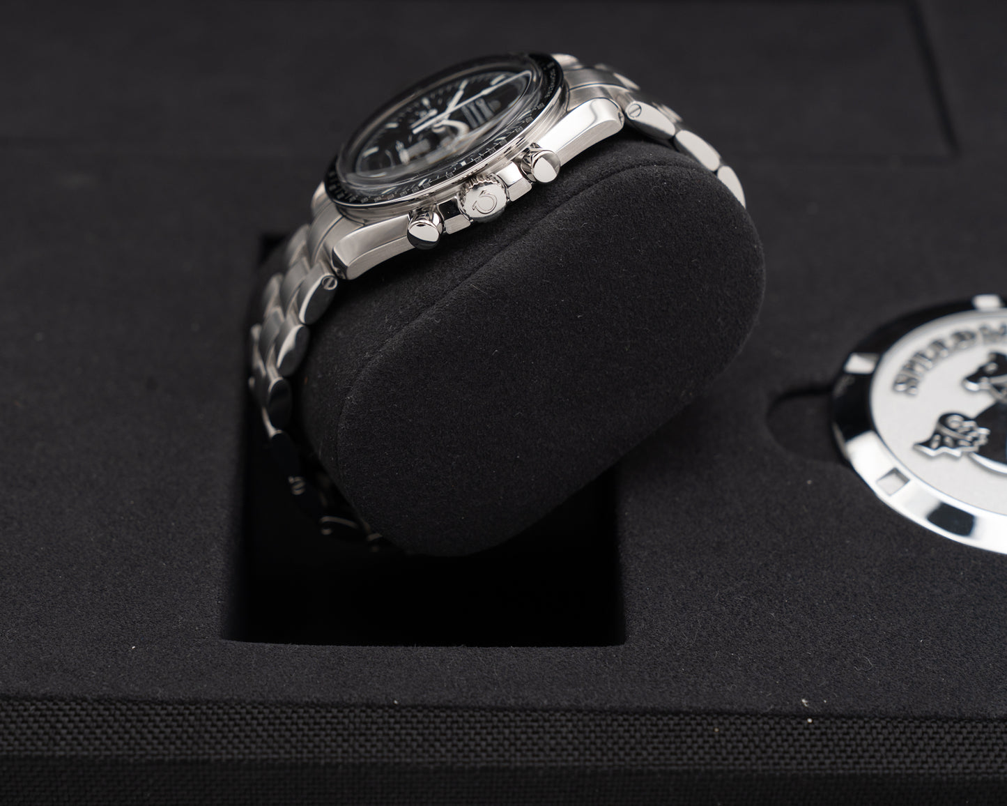 Omega Speedmaster Professional Moonwatch 42mm 311.30.42.30.01.005 Big Box Black Dial 2015