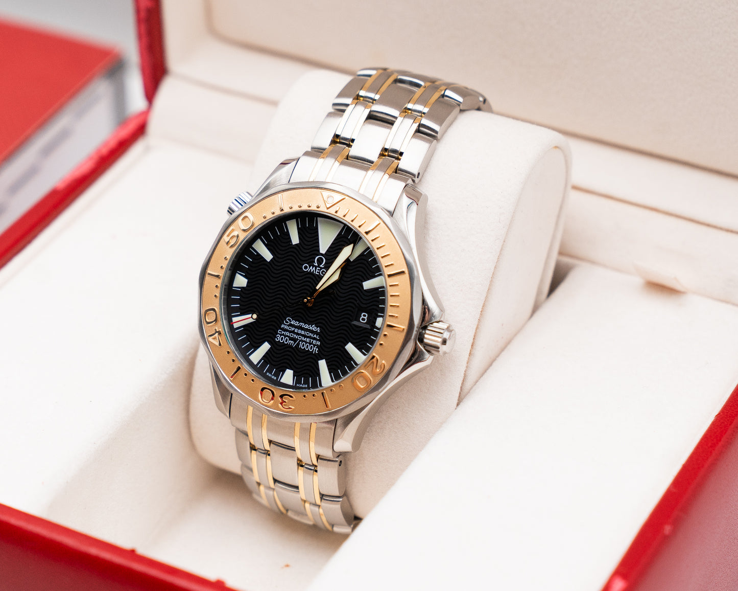 Omega Seamaster Diver 300M Automatic 41mm 2455.50.00 Black Dial Yellow Gold and Stainless Steel