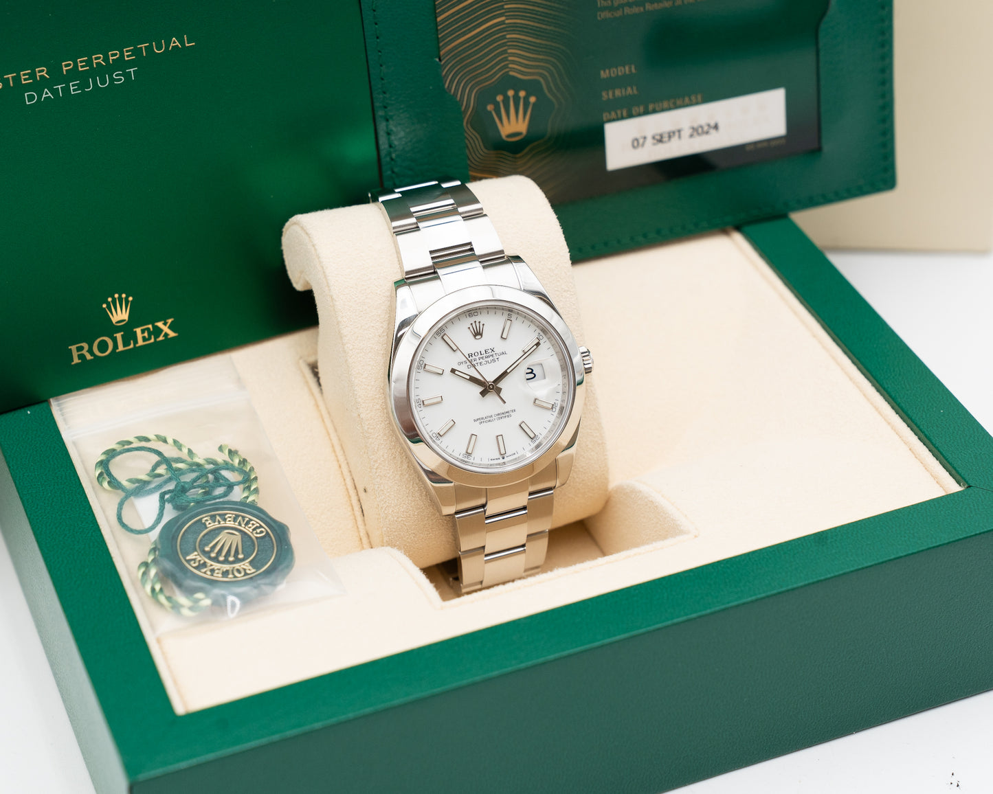 Rolex Datejust 16300 41mm White Smooth Bezel Oyster 2024