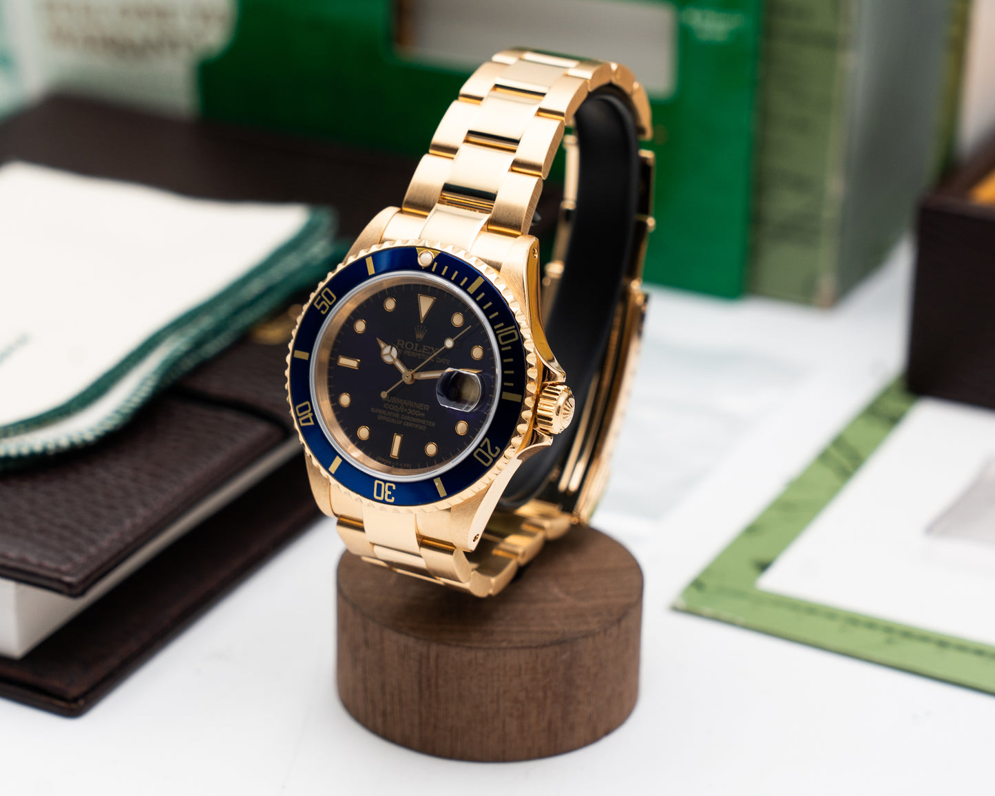 Rolex Submariner 40mm 16618LB Yellow Gold Vintage Complete 1992