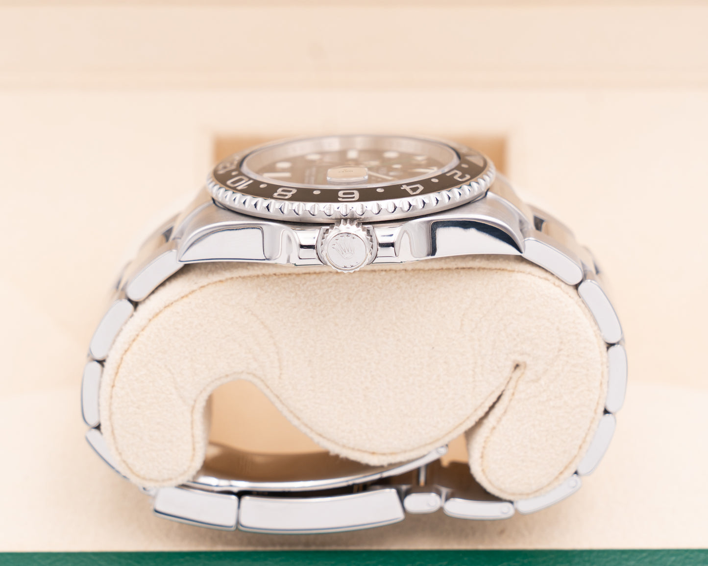 Rolex GMT-Master II 40mm 116710LN Green Arrow 2010