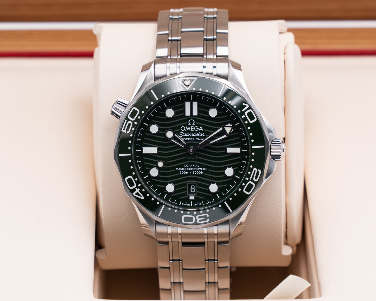 UNWORN  Omega Seamaster Diver 300M 42mm 210.30.42.20.10.001 Green "Seaweed" 2026