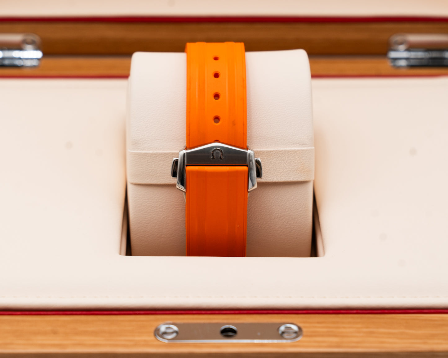 Omega Seamaster Diver 300M 42mm 210.32.42.20.01.006 Orange Strap Black Dial 2026