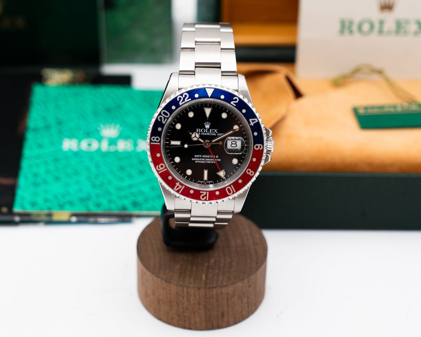 Rolex GMT Master II 40mm 16710 Pepsi Oyster Full Set 2002