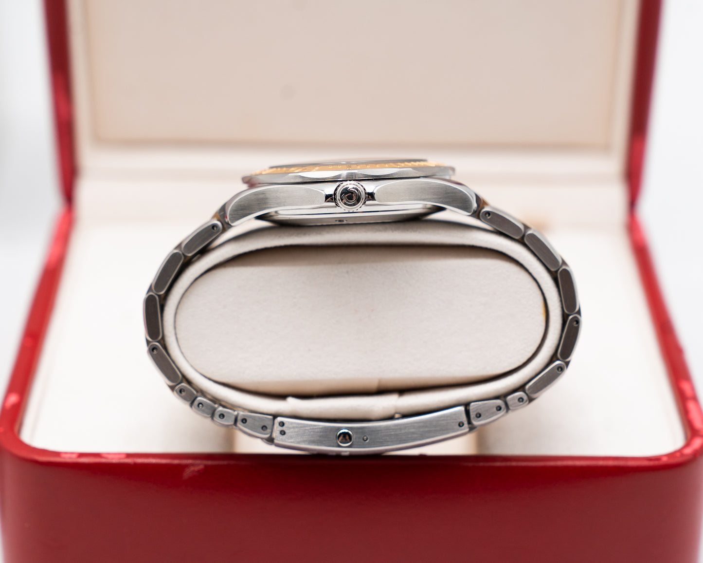 Omega Seamaster Diver 300M Automatic 41mm 2455.50.00 Black Dial Yellow Gold and Stainless Steel