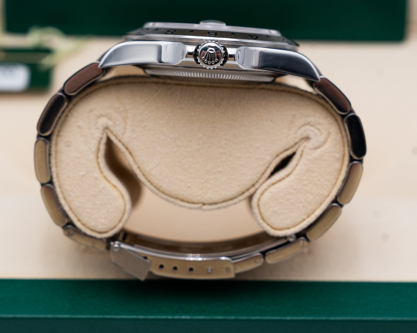 Rolex Oyster Perpetual Explorer II 40mm 16570 Polar 2009