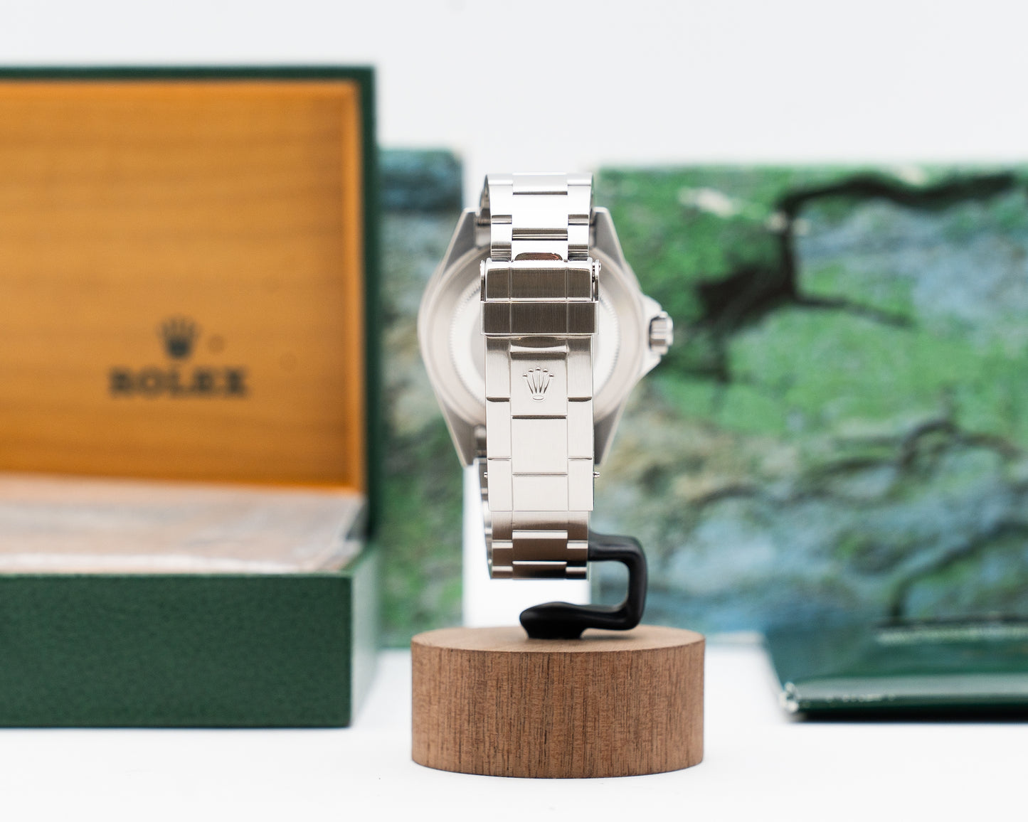 Rolex Submariner 40mm 16610LV Kermit (F serial)