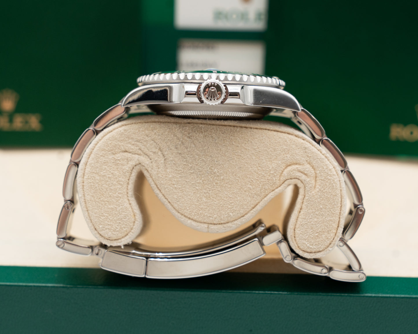 Rolex Submariner 116610lV 40mm Hulk 2014 and RSC Card