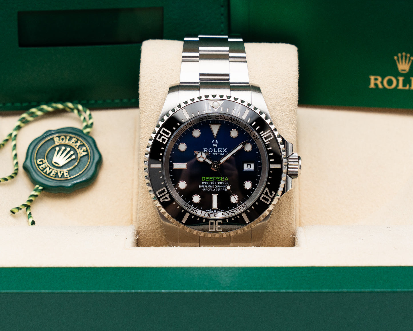 Rolex Sea Dweller 44mm 136660 Deepsea James Cameron 2024